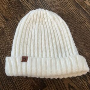 Wind river white beanie